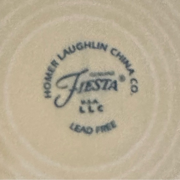 Fiestaware 3 Piece Place Setting 1 each 10.5” Dinner 7.25” Salad & 6” Bread - Picture 2 of 3